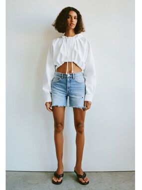 Zara Hooded White Cropped Sweatshirt - NWT